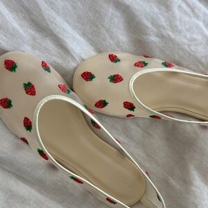 Maeve Mesh Embroidered Strawberry Print Flats - NWT